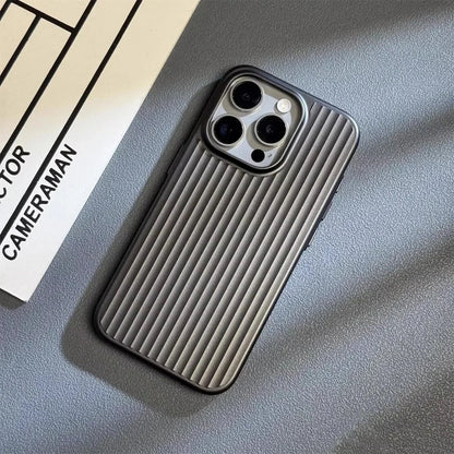 VierraSol | Funda Pro de Escudo de Titanio para iPhone