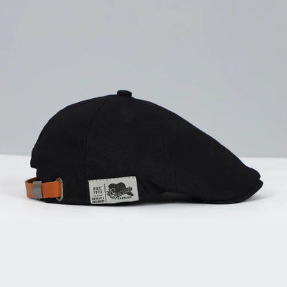 VierraSol | Gorra plana ajustable para hombre con detalle de correa