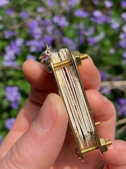 VierraSol | Mini Prensa de Flores | Creador de Recuerdos Botánicos Compacto | Herramienta de Manualidades Portátil