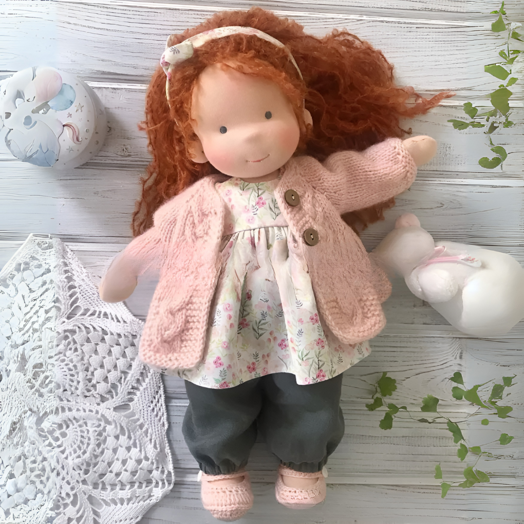 VierraSol | Muñeca de Tela Waldorf Hecha a Mano con Vestido