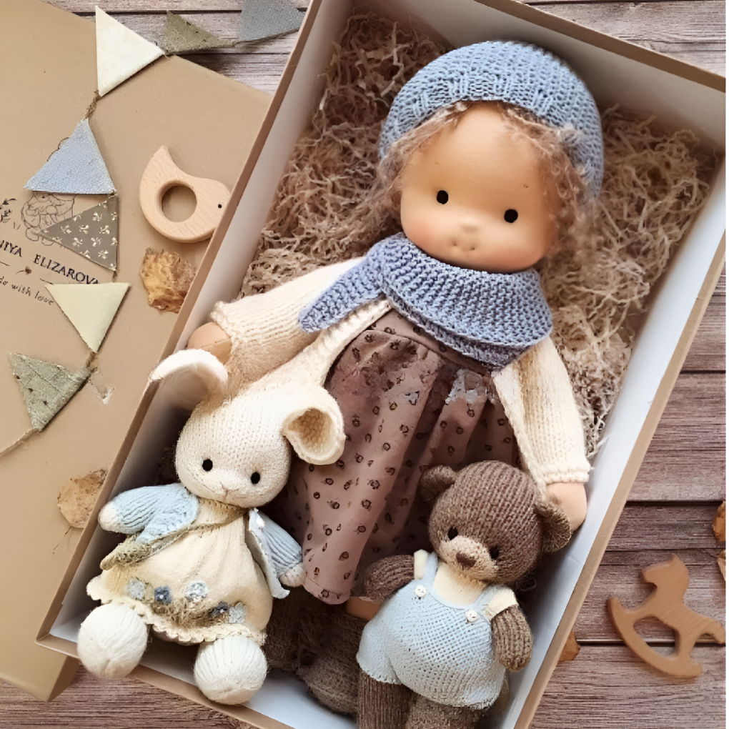 VierraSol | Muñeca de Tela Waldorf para Niños con Detalles de Crochet