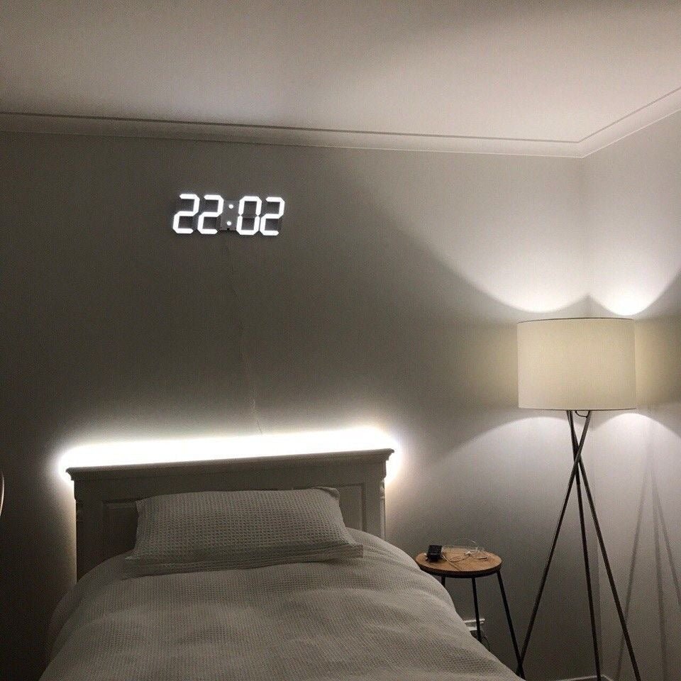 VierraSol | Reloj de Pared LED 3D LumiSync – Reloj Digital Moderno con Iluminación Regulable