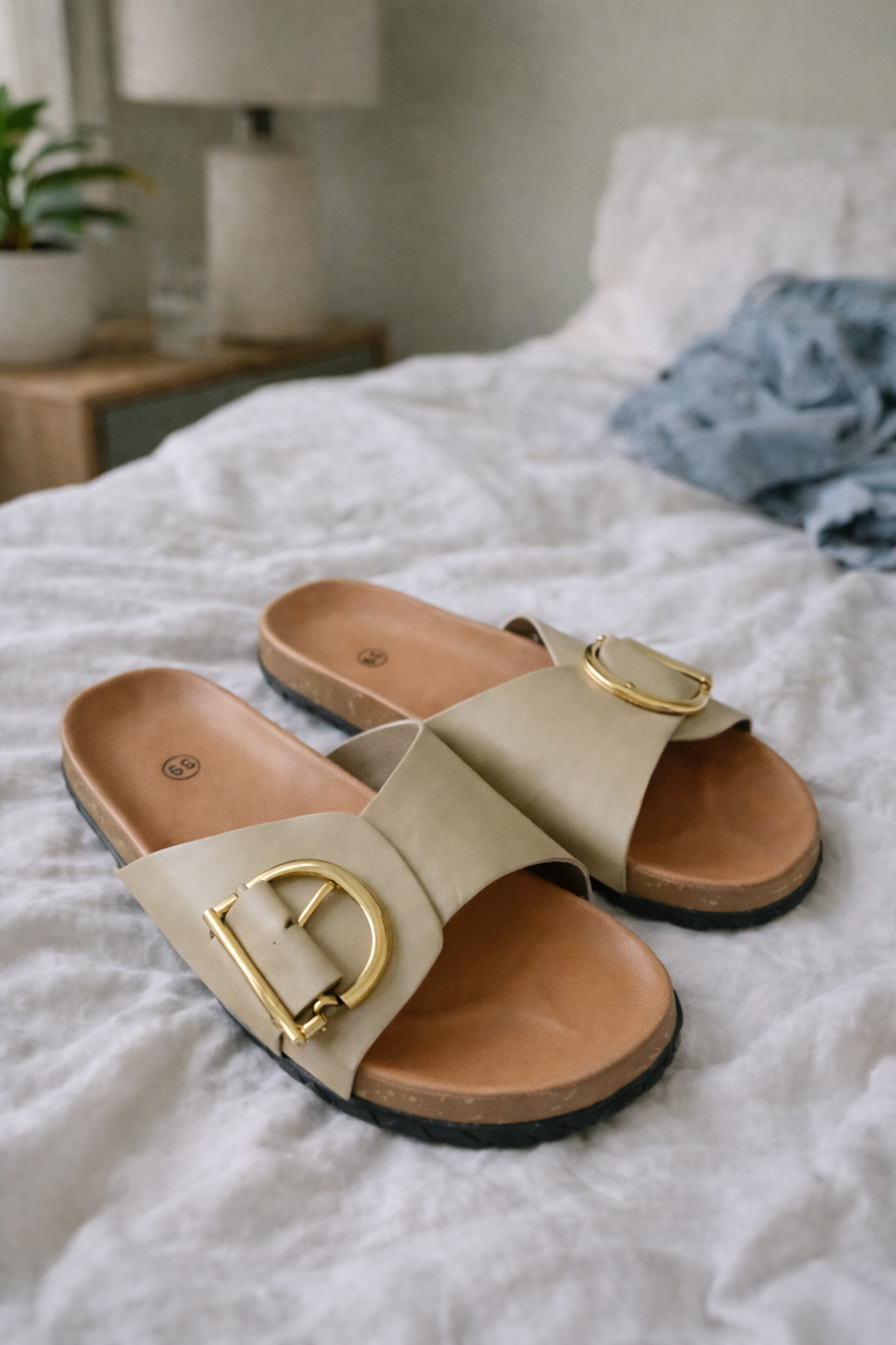 VierraSol | Sandalias para Mujeres con Diseño de Hebilla