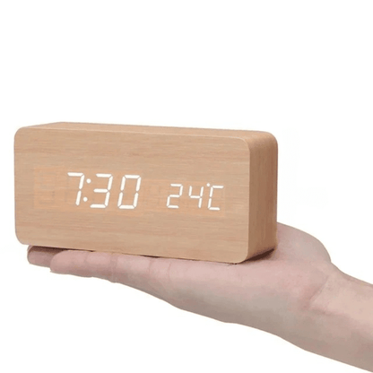 WOODSENSE – Reloj de Madera LED con Control por Voz para una Exhibición de Tiempo Elegante
