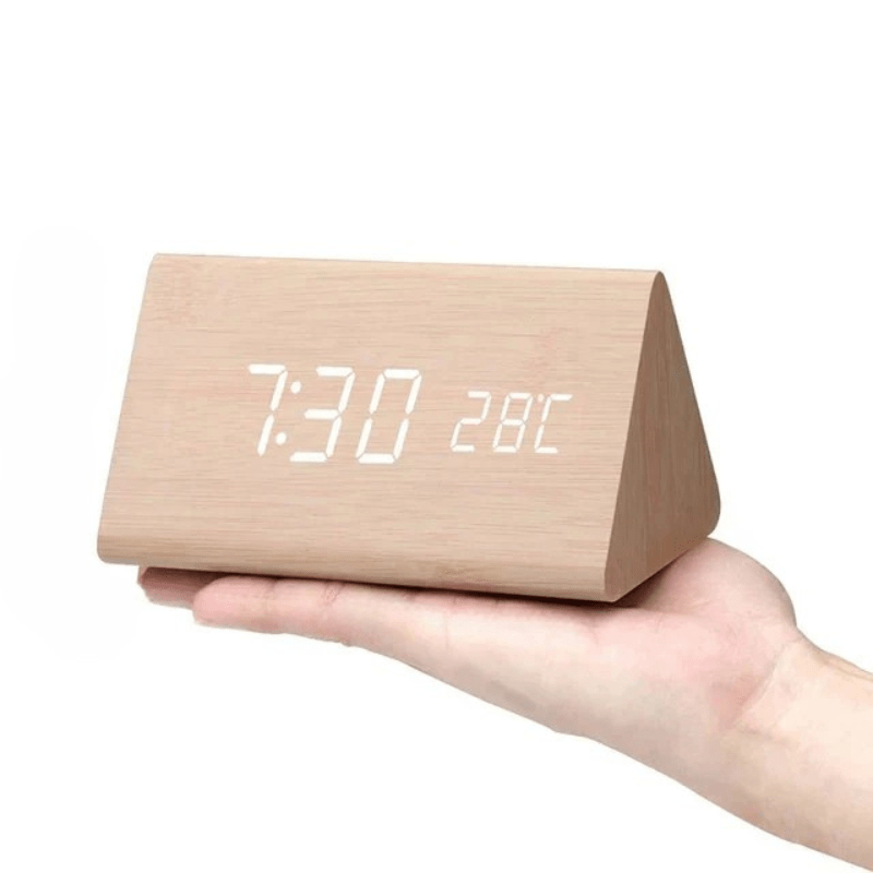 WOODSENSE – Reloj de Madera LED con Control por Voz para una Exhibición de Tiempo Elegante