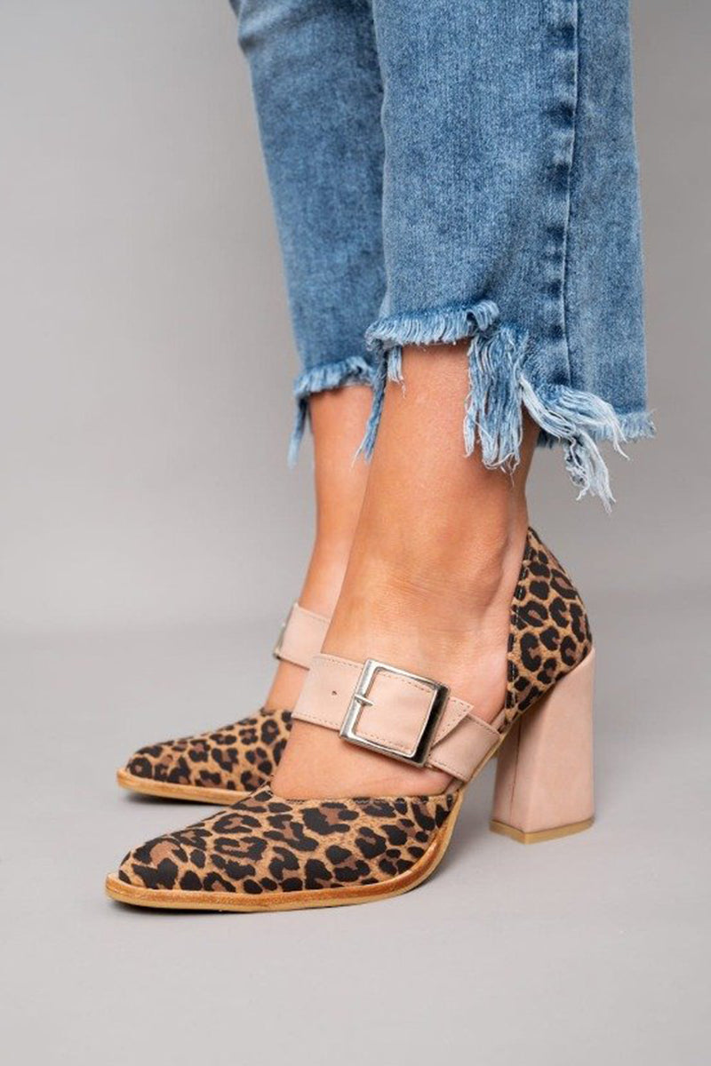 Zapatos de tacón ancho con estampado de leopardo y tira ancha con hebilla para mujer