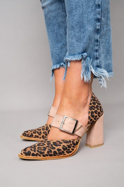Zapatos de tacón ancho con estampado de leopardo y tira ancha con hebilla para mujer