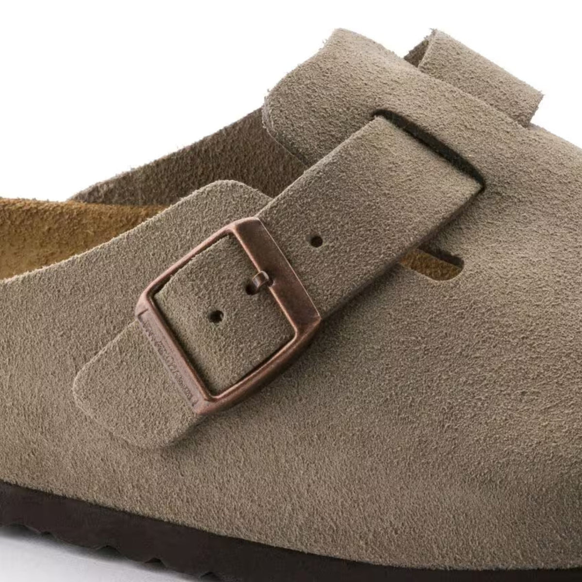 Zuecos Boston - Comodidad anatómica en color taupe
